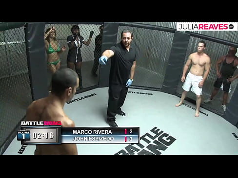 ❤️ Ultimate Fighter fucks a nọmba girl ozugbo a ọgụ na mgbanaka Ihe na-akpali agụụ mmekọahụ n'ụlọ ️❤
